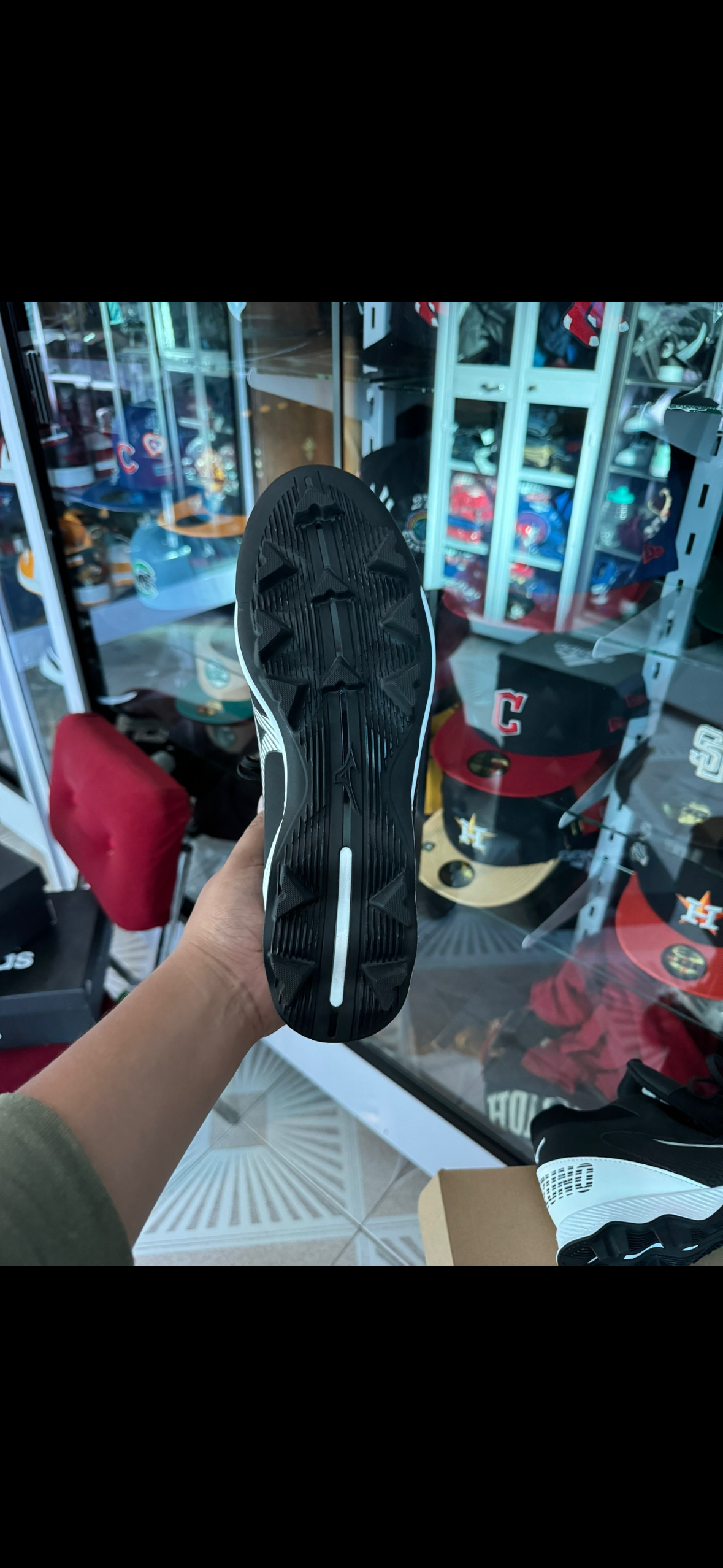 Spais 27 CM 1200$