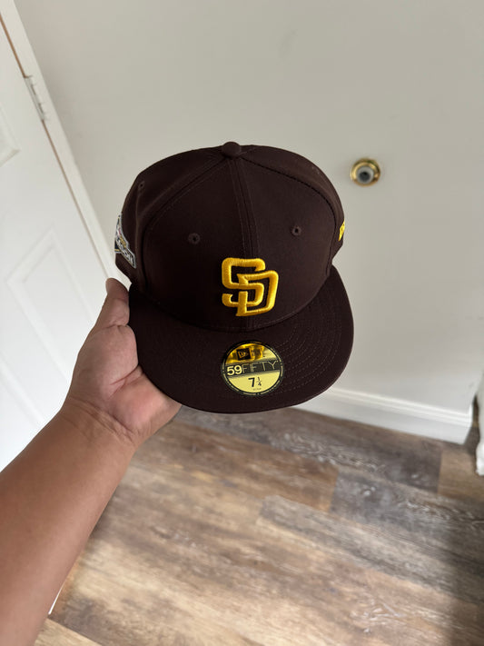 SD padres postemporada 2025.     6 7/8, 7 , 7 1/8 , 7 1/4 , 7 3/8 y 7 5/8(mayoreo 700$)