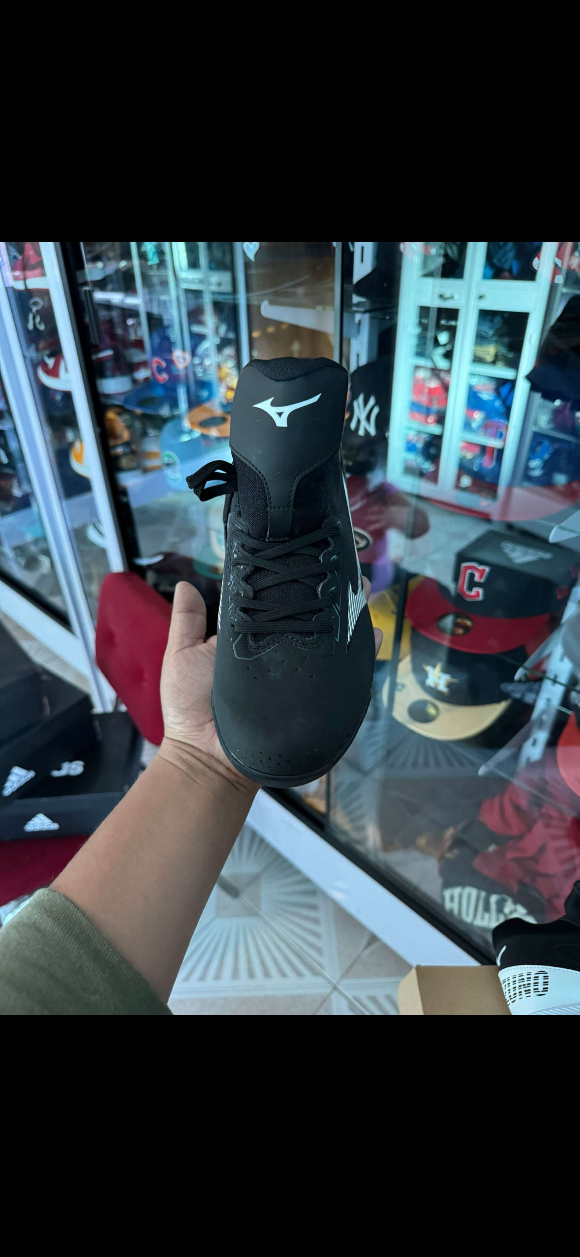 Spais 27 CM 1200$