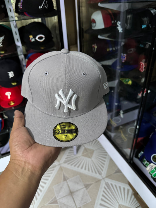 🚨Yankees OFERTA TALLA 7 🔥650$🔥
