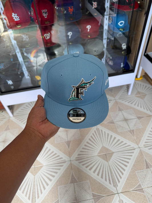 Marlins ajustable (mayoreo 650$)