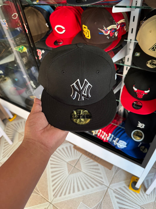 Yankees 7 , 7 1/8 y 7 1/4 (mayoreo 800$)