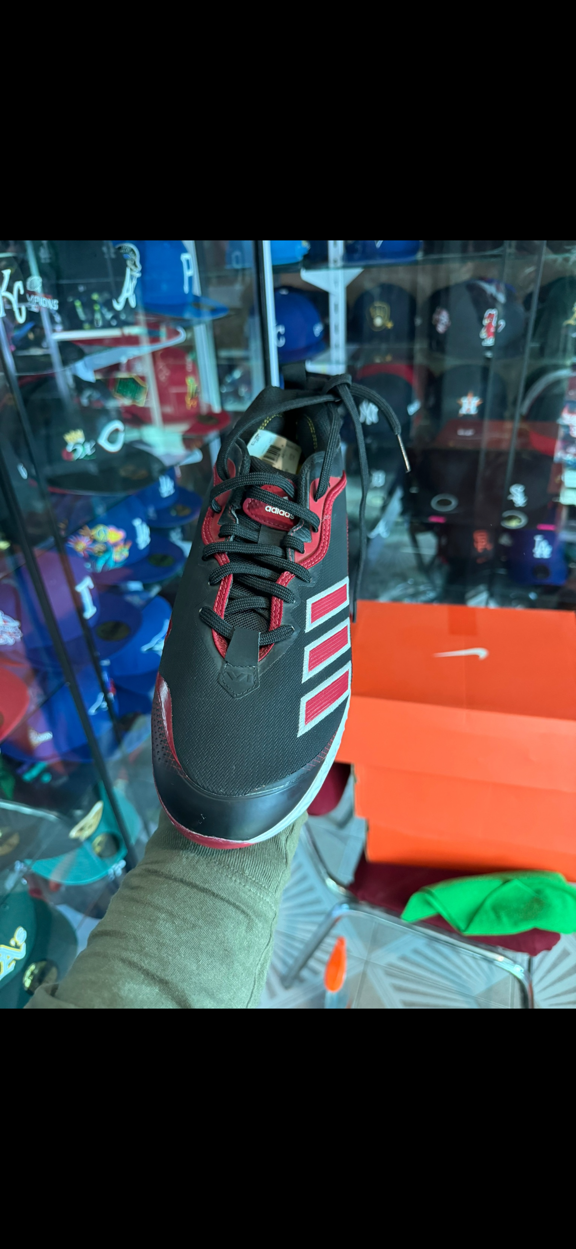 Spais 28.5 CM 1400$